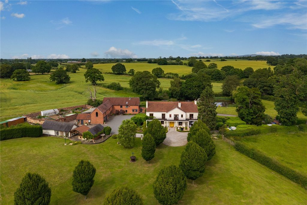 Property photo 1 of 32 Aerial