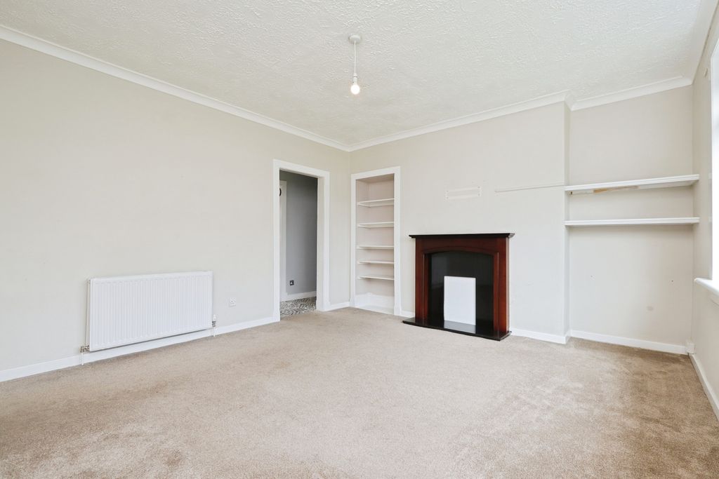 Property photo 3 of 15 Living Room
