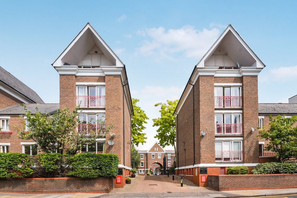 Property photo 3 of 3