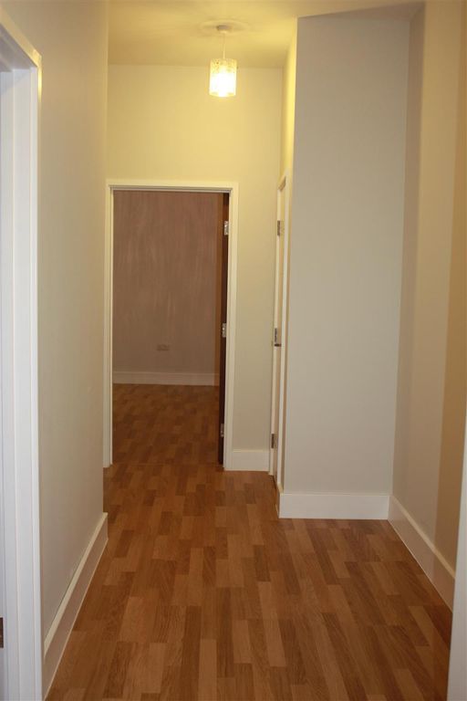Property photo 2 of 11 Entrance Hallway