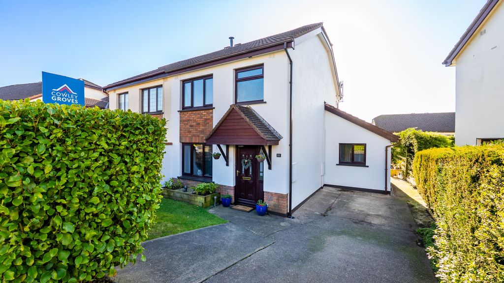 Property photo 1 of 19