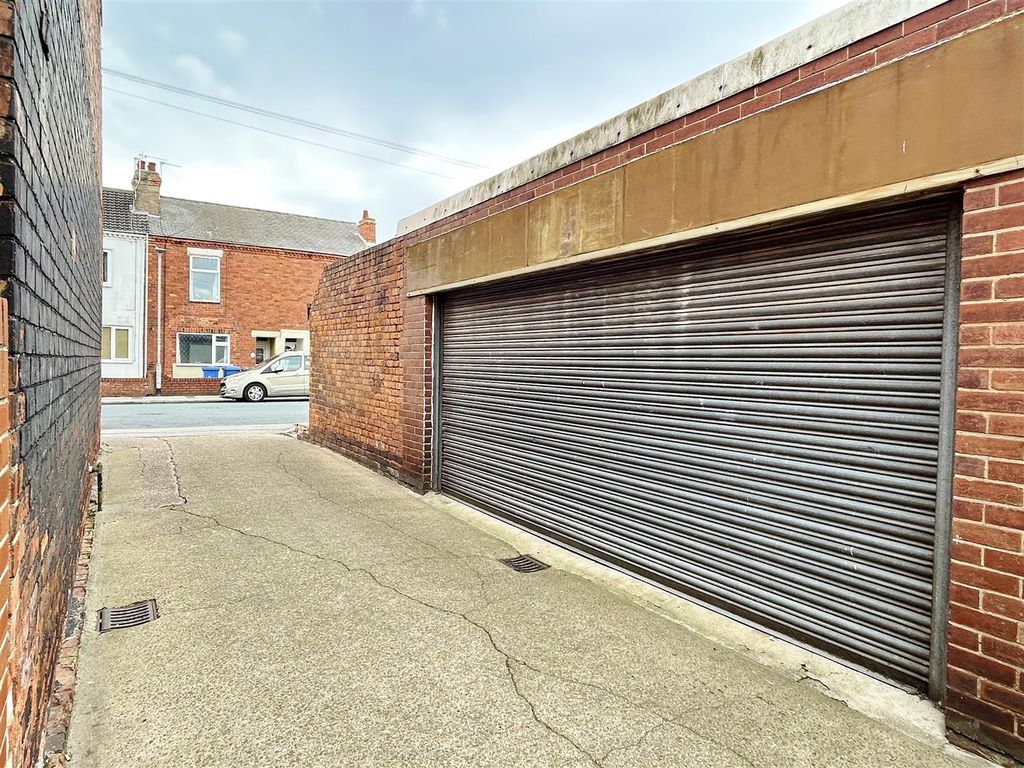 Additional image 18 of 3 bed semi-detached house for saleWestfield Avenue, Goole DN14