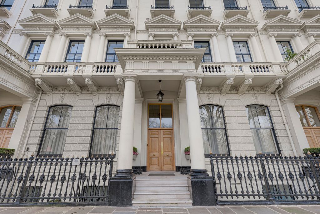 Additional image 19 of 3 bed flat to rentHyde Park Gate, London SW7