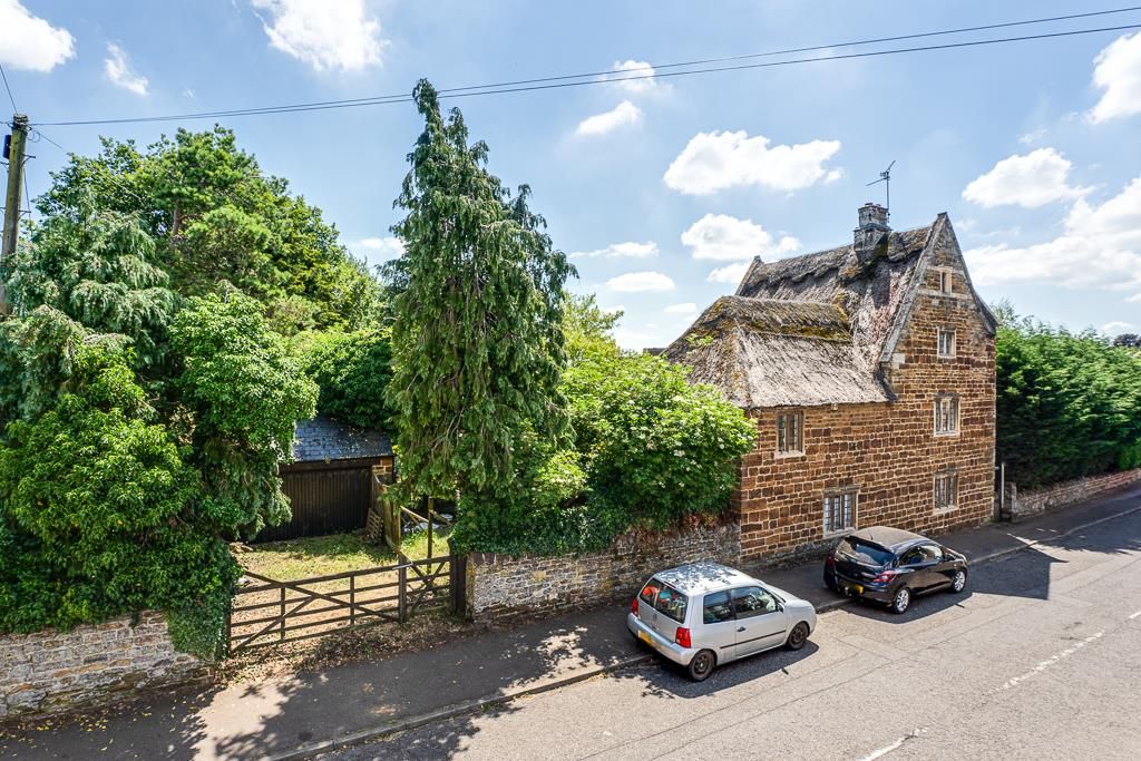 Property photo 2 of 50 25 High Street, Broughton (3 Of 55).Jpg