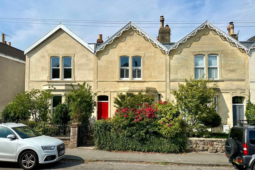 Property photo 1 of 16 External