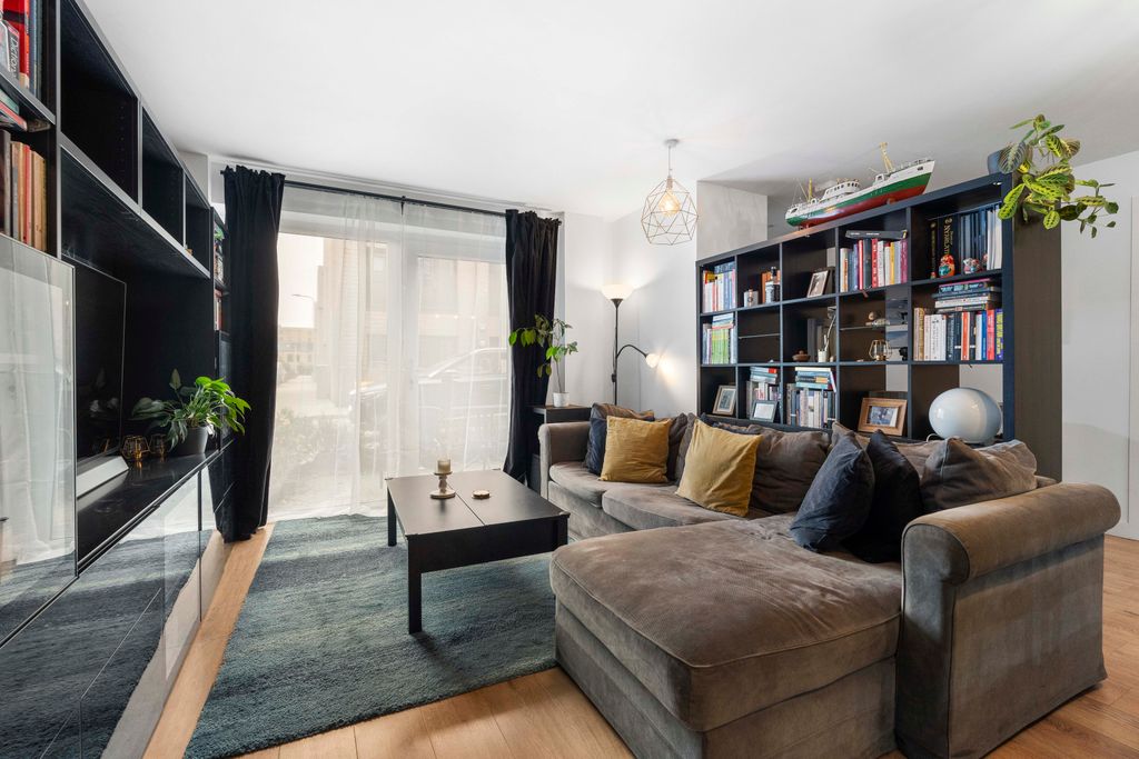 Property photo 3 of 22