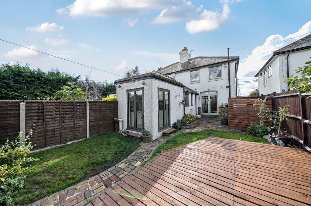 Property photo 1 of 23 1356154-10-68d138...