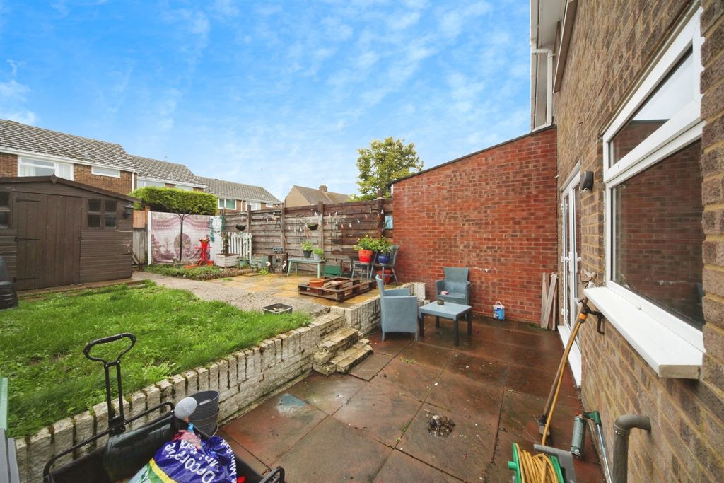 Property photo 2 of 11