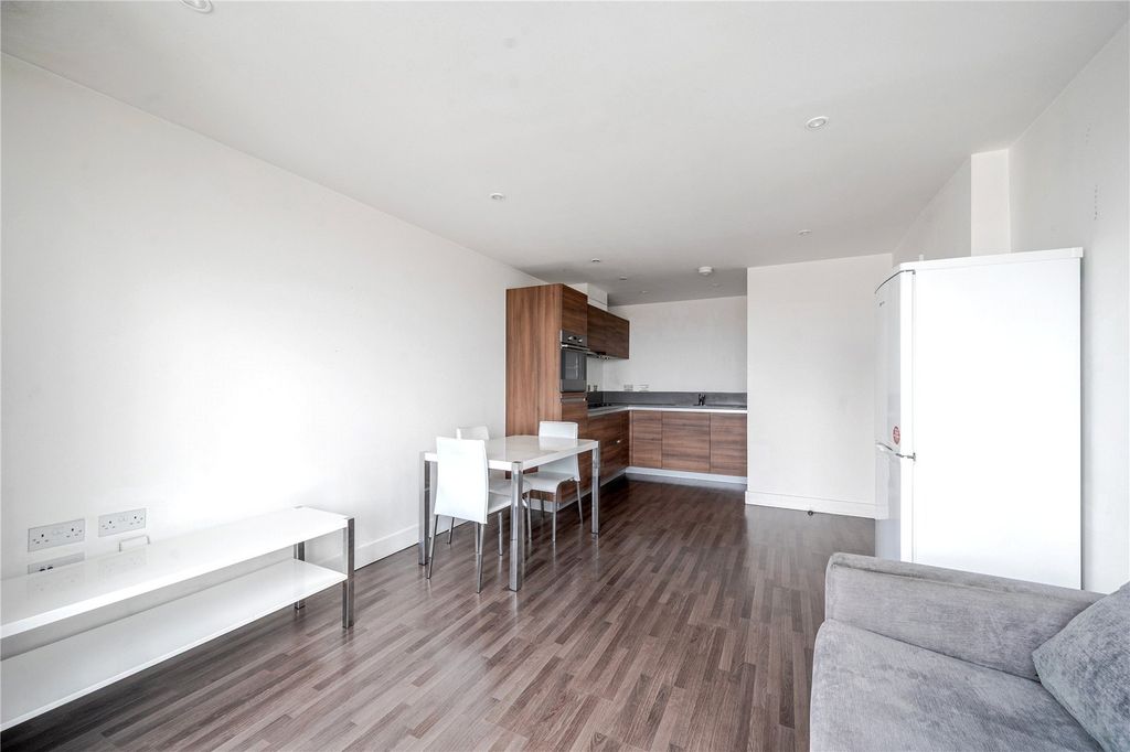 Property photo 2 of 10 Picture No. 29