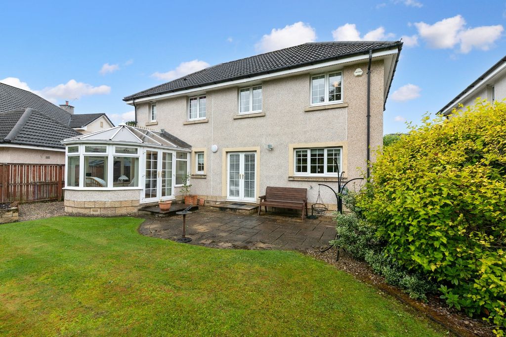 Property photo 2 of 33 Picture No. 31