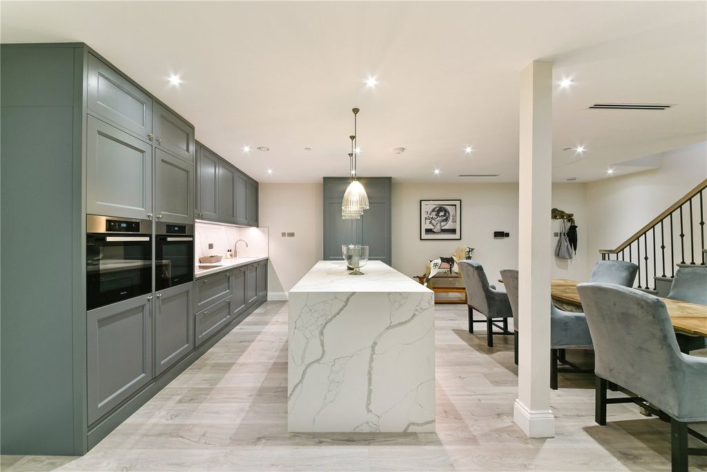 Property photo 3 of 20 Picture No. 07