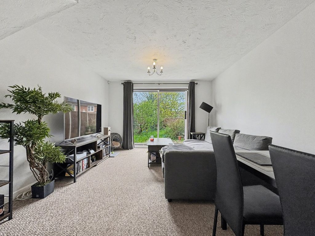 Property photo 3 of 21