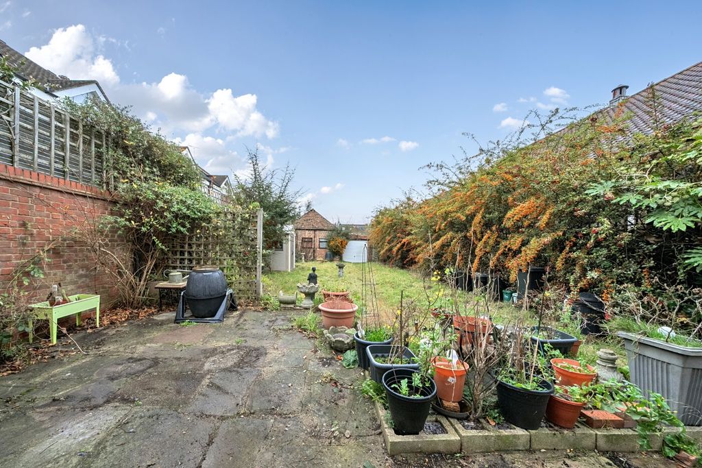 Property photo 1 of 19 Picture No. 06