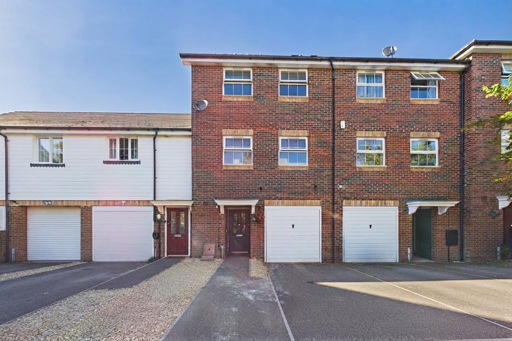 Property photo 3 of 17 Picture No. 34