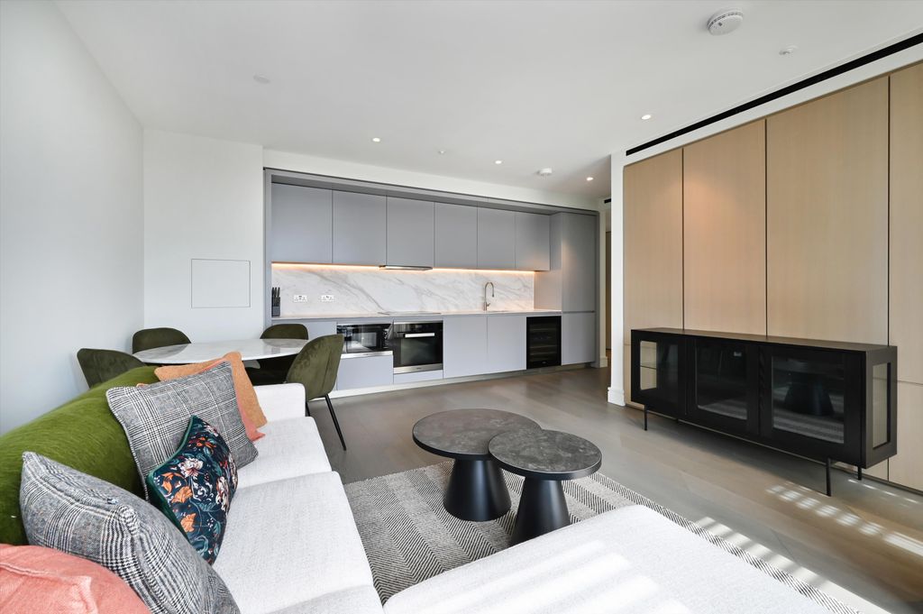 Property photo 2 of 16 Image