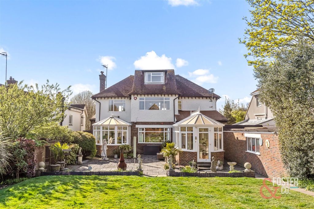 Property photo 3 of 26 Shirley Drive, 47-023.Jpg