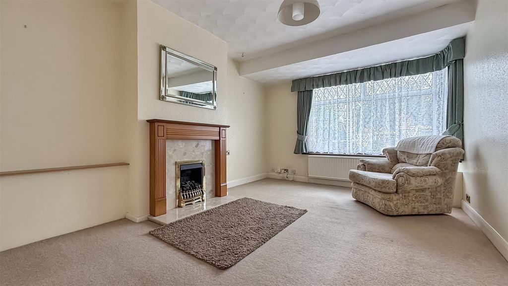 Property photo 2 of 18 Reception Room