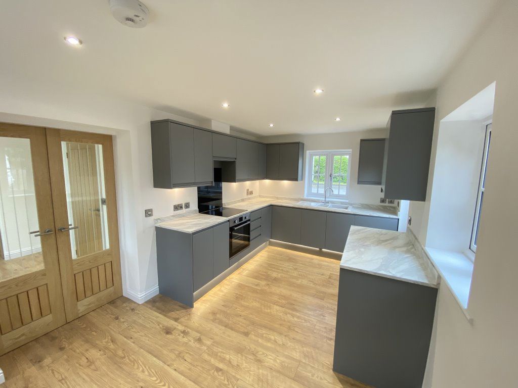 Property photo 2 of 25