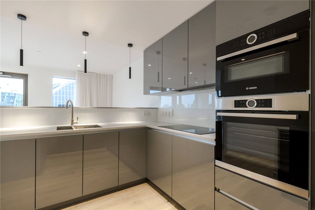 Property photo 3 of 17 Picture No. 25