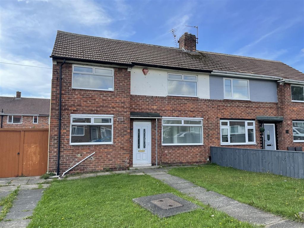 Property photo 1 of 9 Front