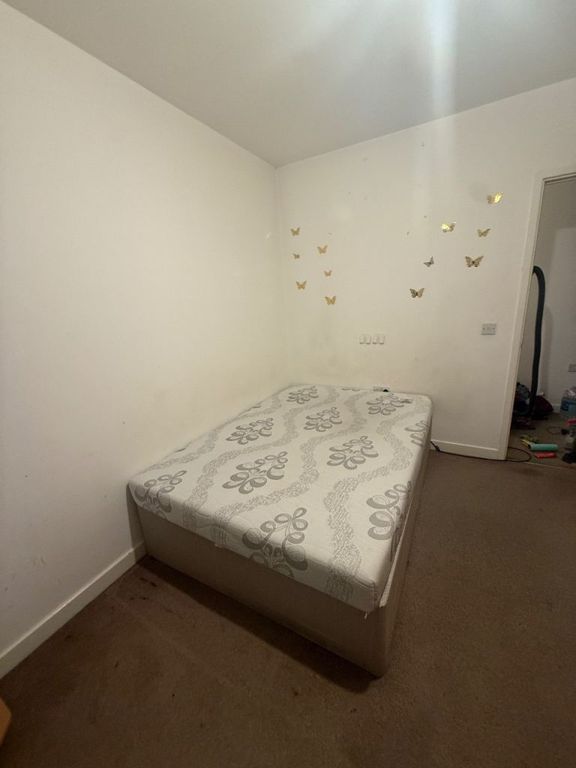 Property photo 1 of 4