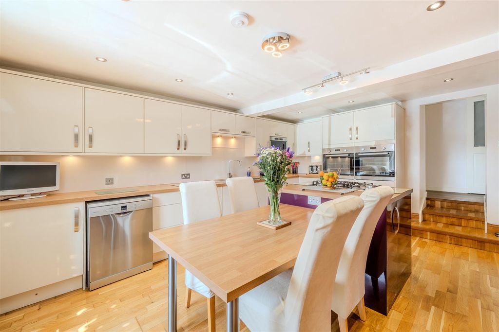Property photo 2 of 28 47_Main_Street-07.Jpg