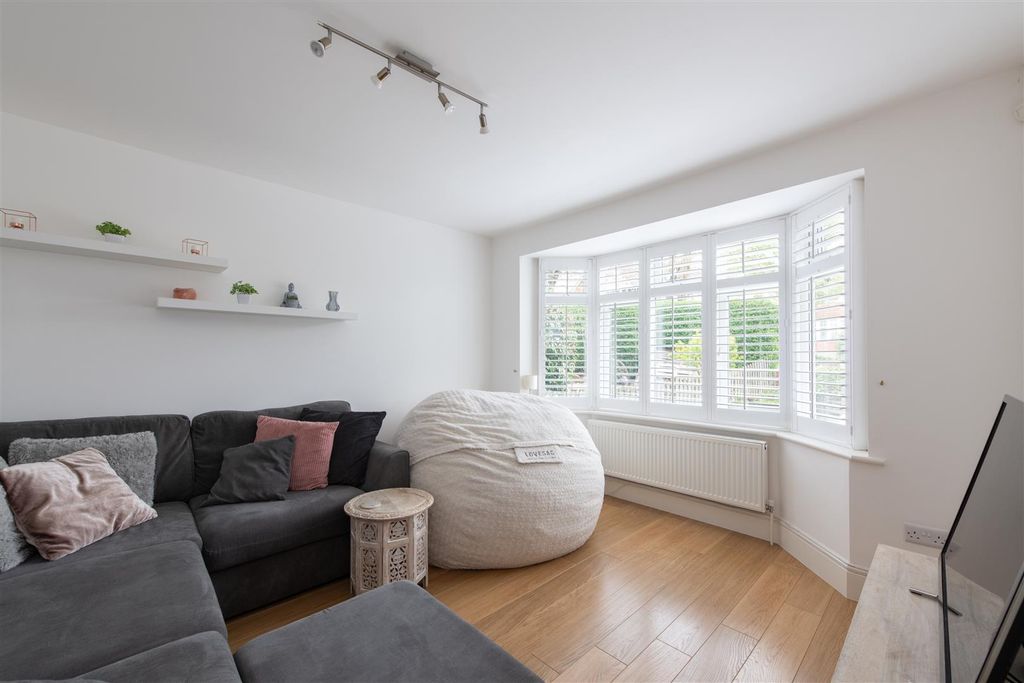 Property photo 3 of 14 Linden 1.Jpg