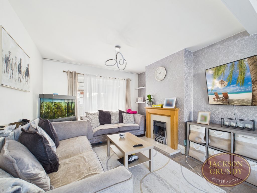 Property photo 2 of 12 The Headlands