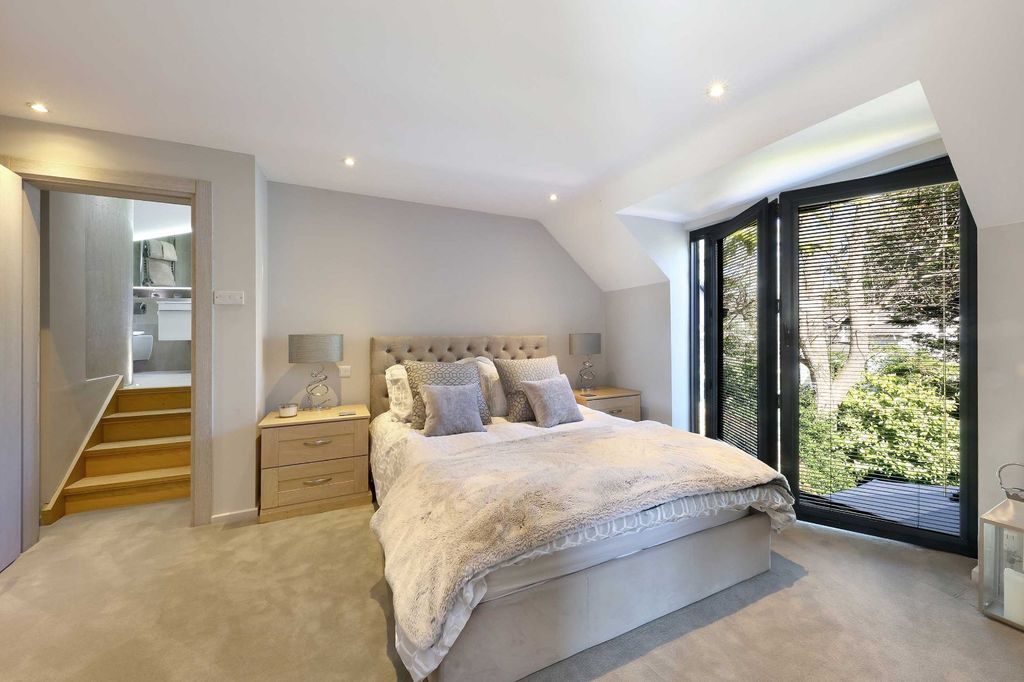 Additional image 11 of 4 bed detached house for saleLower Cookham Road, Maidenhead, Berkshire SL6