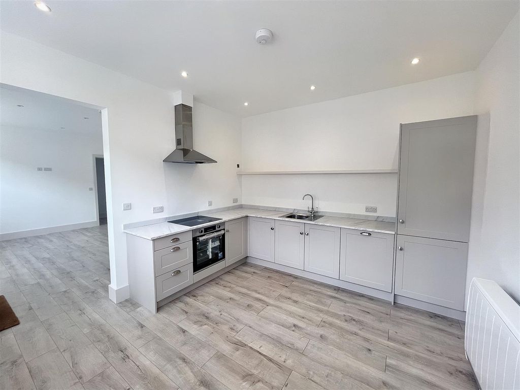 Property photo 2 of 8 Image00007.Jpeg