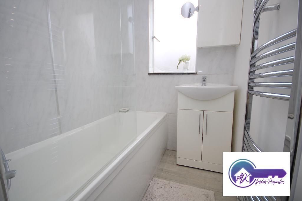 Property photo 3 of 8 Photo 3