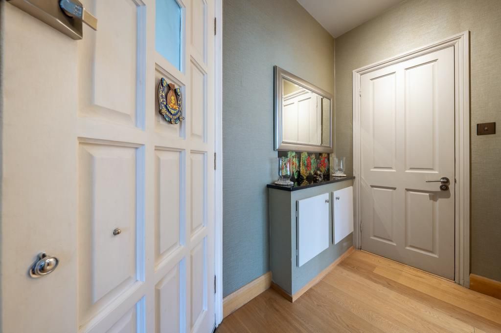 Property photo 3 of 12 Hallway