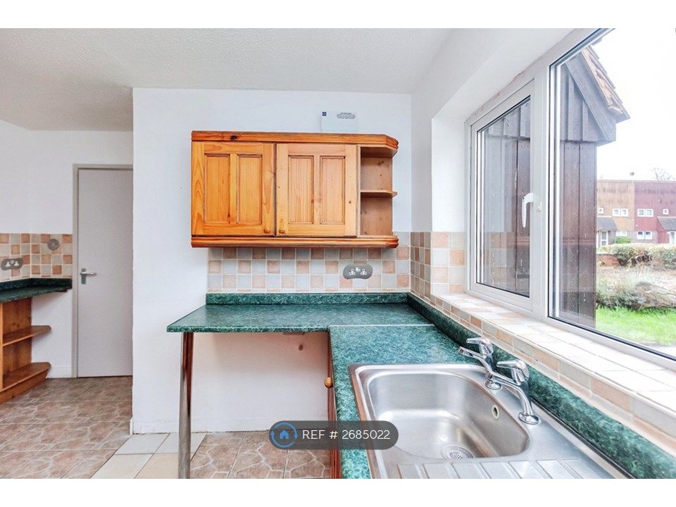 Property photo 2 of 17 Kitchen