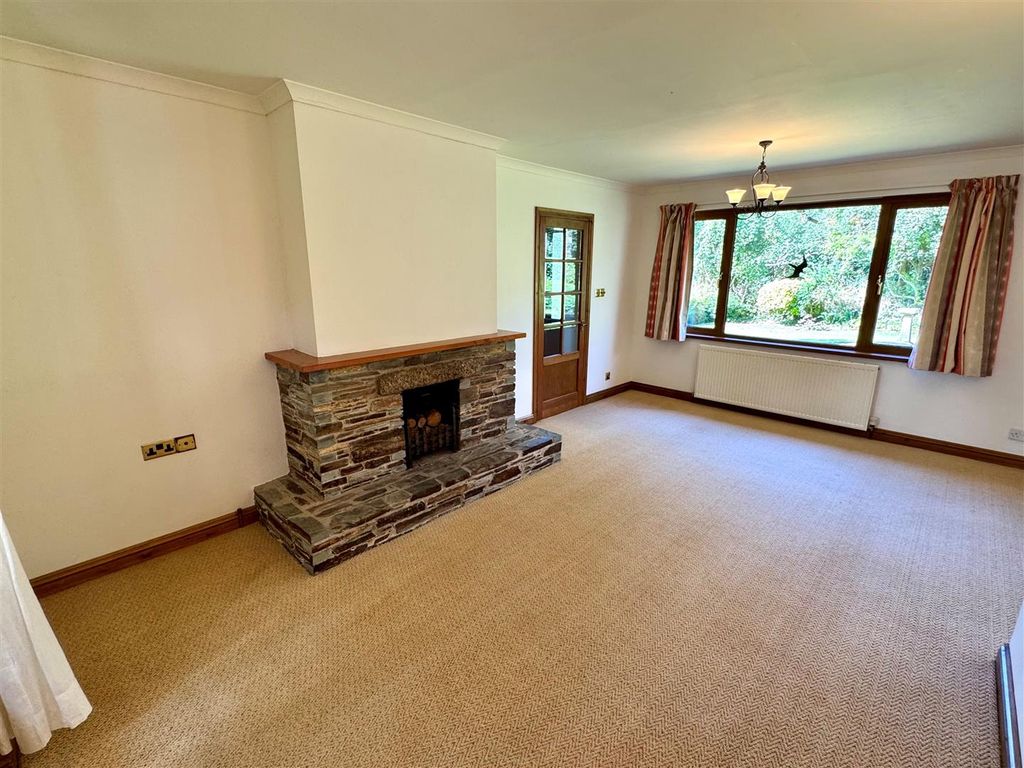 Property photo 3 of 17 Trenwith Barton Lounge