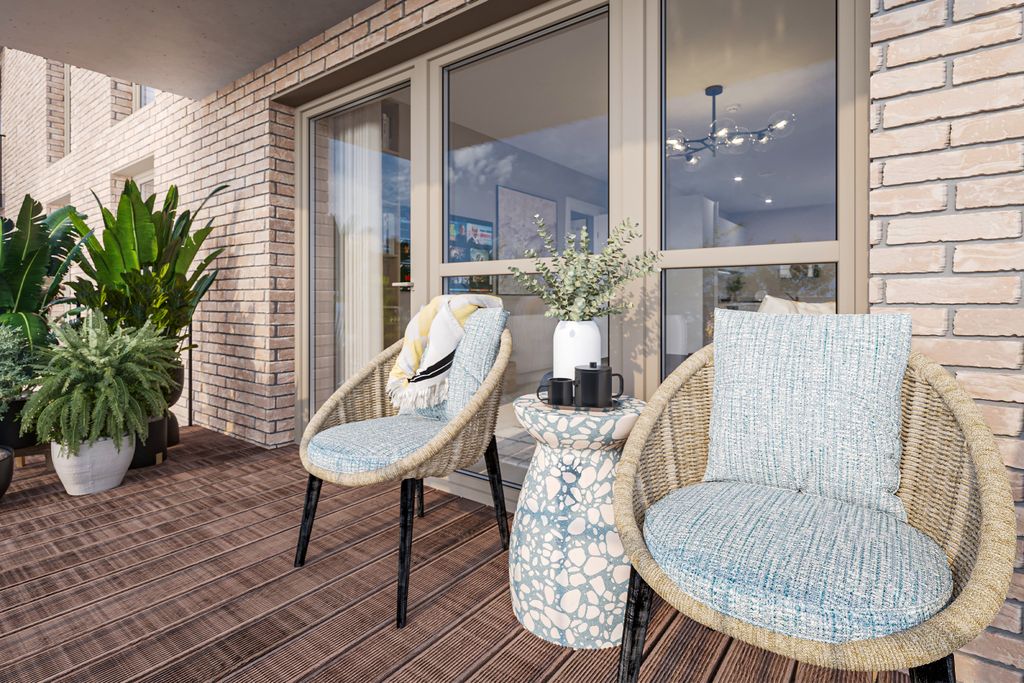 Property photo 2 of 6 Balcony