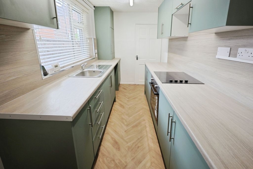 Property photo 2 of 10 Pbox-Img.Jpg