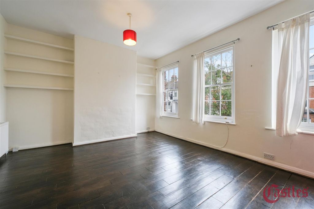 Property photo 3 of 15