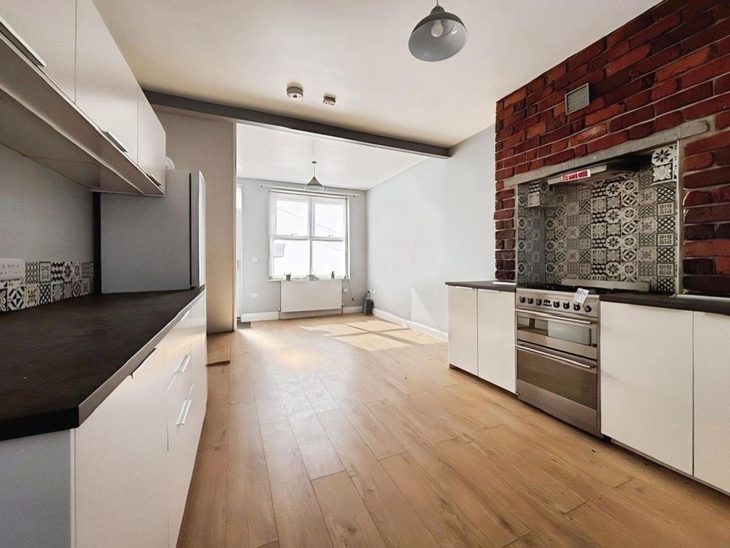 Property photo 3 of 13 B788Fe14-7.Jpg