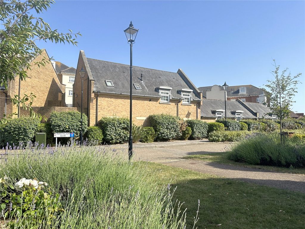 Property photo 1 of 10 Picture No. 11