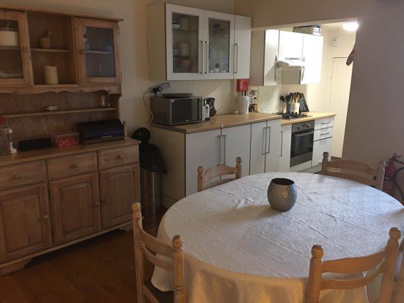 Property photo 2 of 7 Kitchen