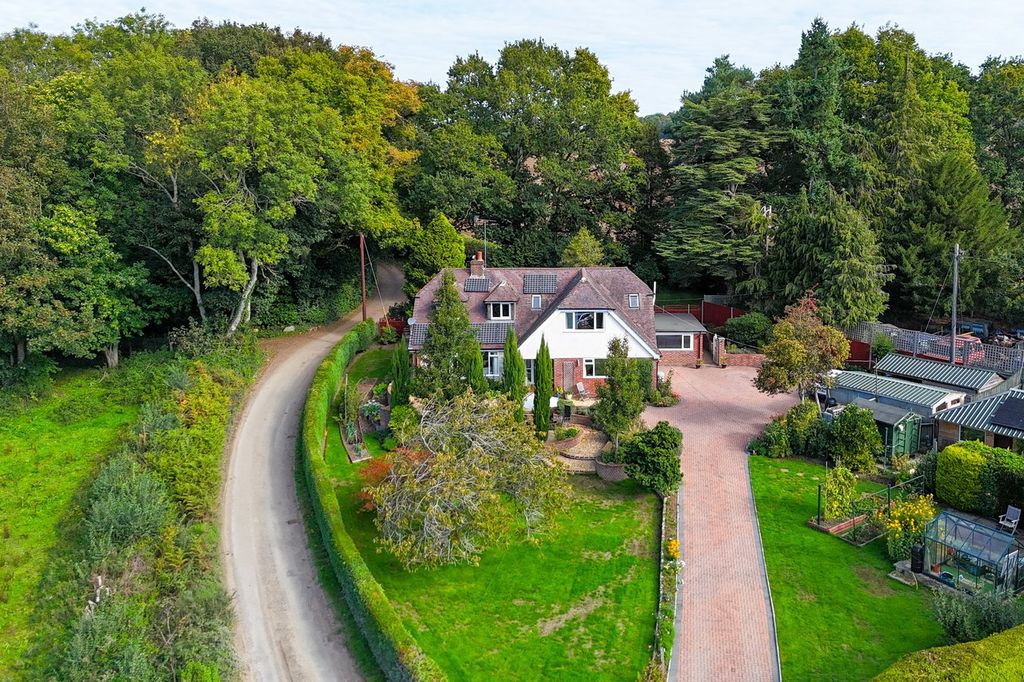 Property photo 1 of 27