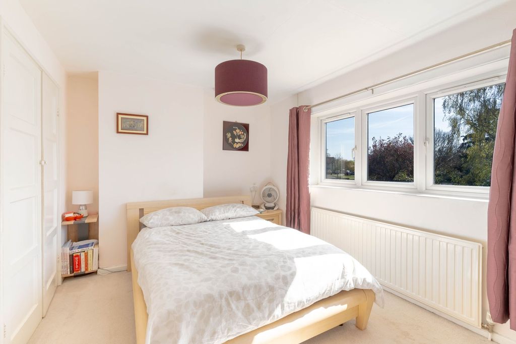 Property photo 3 of 21