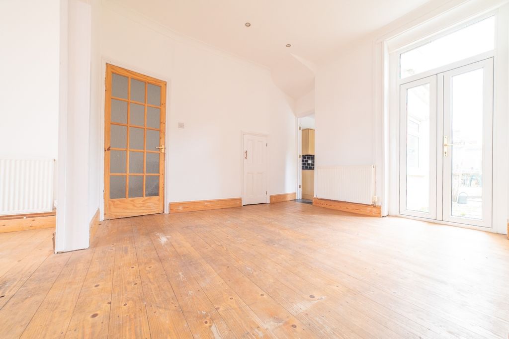 Property photo 3 of 16 Call 02920 454555 To Secure Your Viewing_7