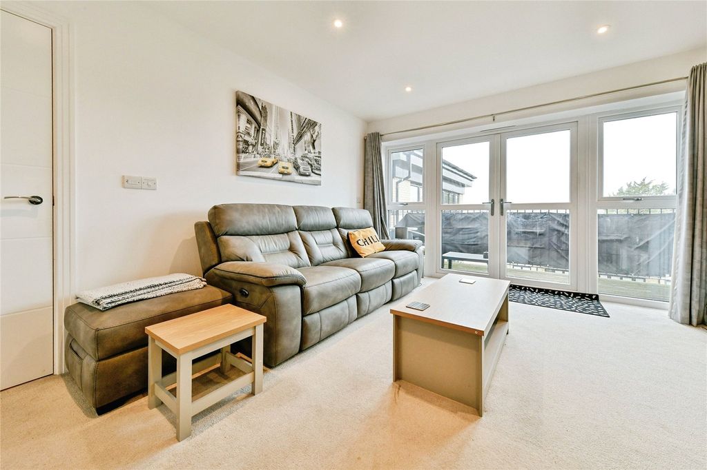 Property photo 2 of 15 Living Room