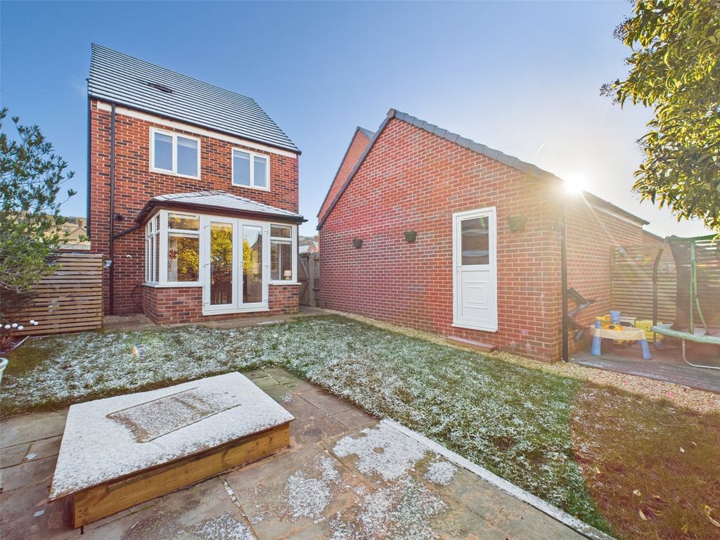 Property photo 3 of 21 Rear