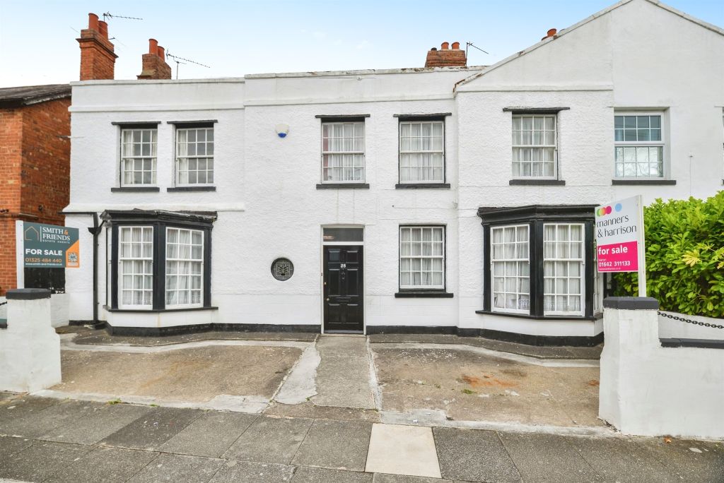Property photo 1 of 17