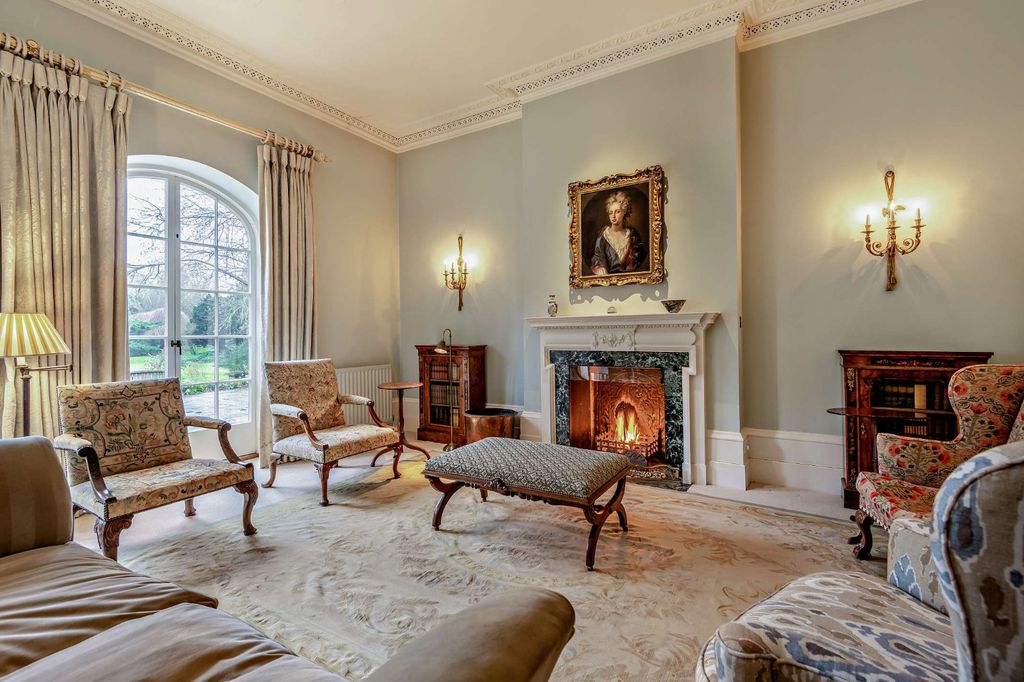 Property photo 2 of 31 Drawing Room