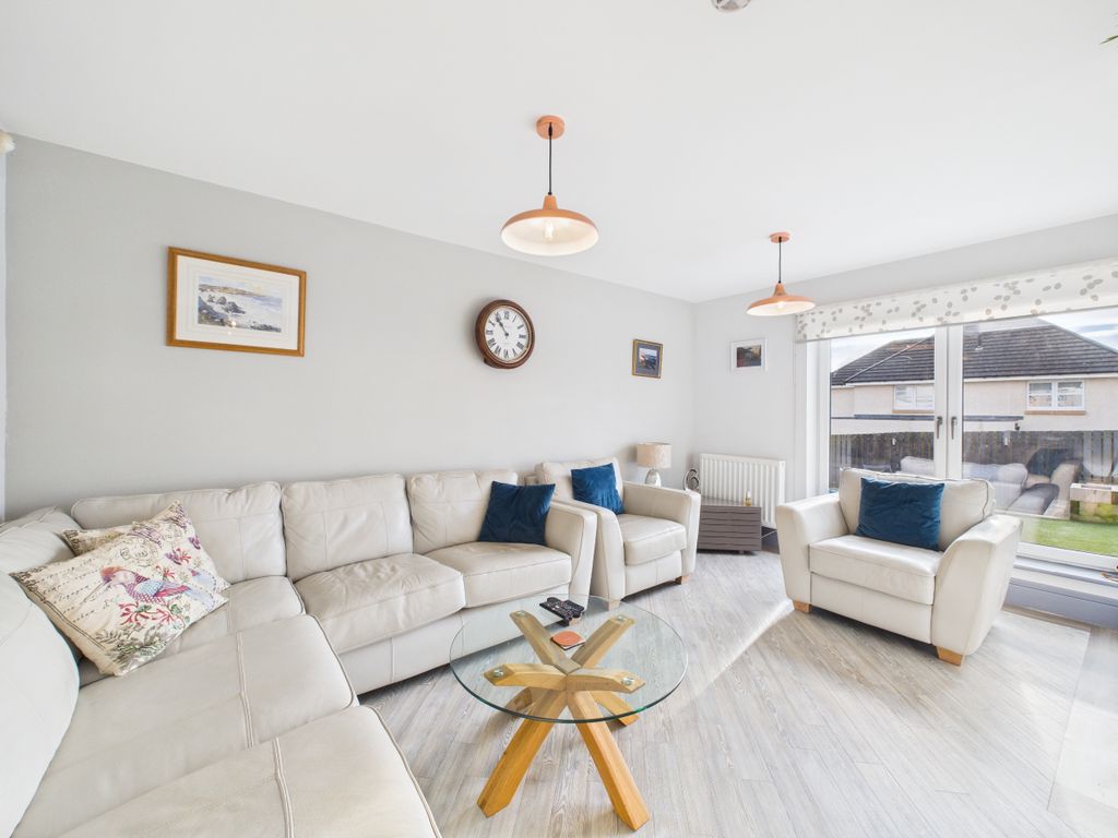 Property photo 2 of 33