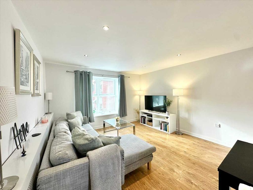 Property photo 3 of 29