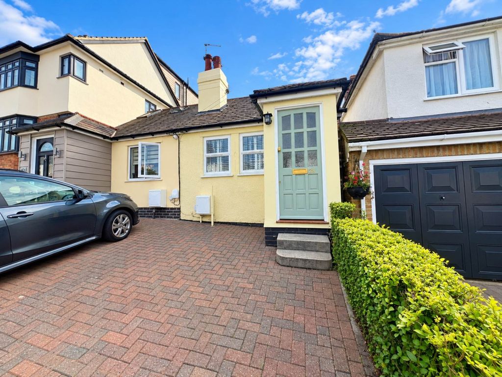 Property photo 1 of 12